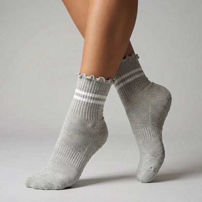 EOVII Non - Slip Lettuce Edge Pilates Grip Socks - eovii