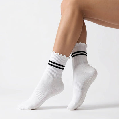 EOVII Non - Slip Lettuce Edge Pilates Grip Socks - eovii
