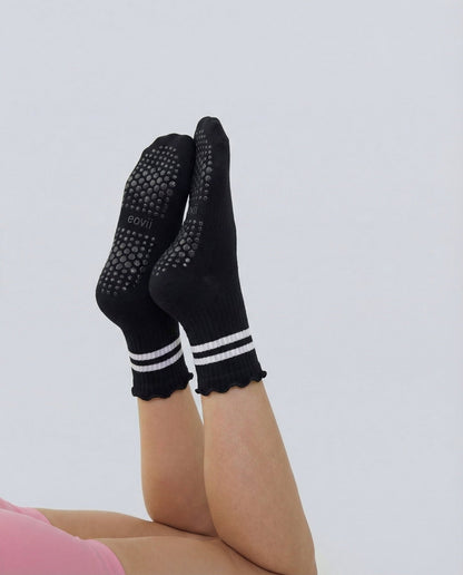 EOVII Non - Slip Lettuce Edge Pilates Grip Socks - eovii