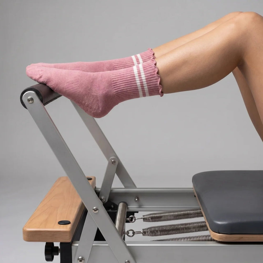 EOVII Non - Slip Lettuce Edge Pilates Grip Socks - eovii
